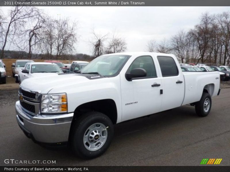 Front 3/4 View of 2011 Silverado 2500HD LS Crew Cab 4x4