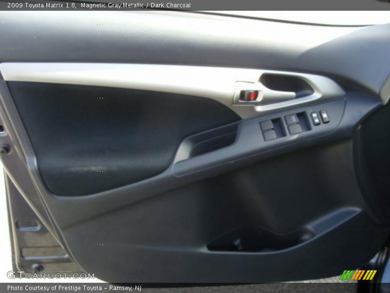 Door Panel of 2009 Matrix 1.8