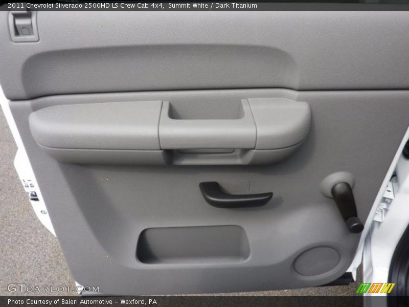 Door Panel of 2011 Silverado 2500HD LS Crew Cab 4x4