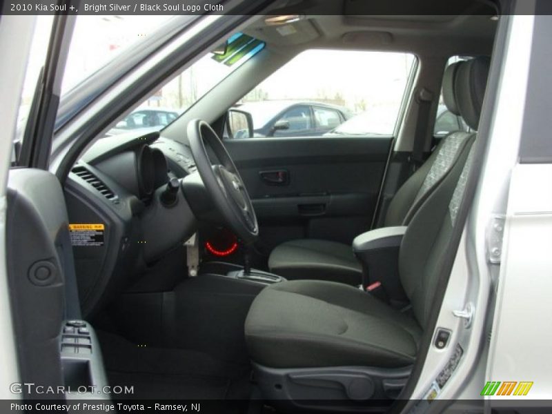 Bright Silver / Black Soul Logo Cloth 2010 Kia Soul +
