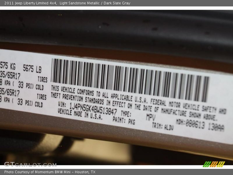 Light Sandstone Metallic / Dark Slate Gray 2011 Jeep Liberty Limited 4x4