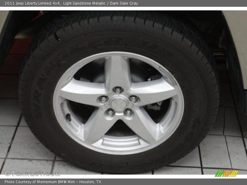 Light Sandstone Metallic / Dark Slate Gray 2011 Jeep Liberty Limited 4x4