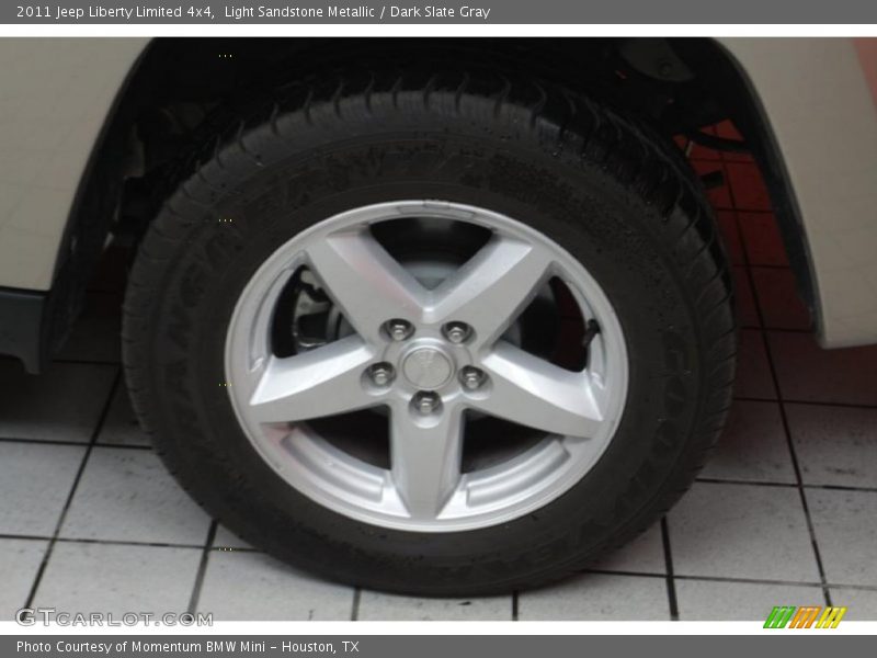 Light Sandstone Metallic / Dark Slate Gray 2011 Jeep Liberty Limited 4x4