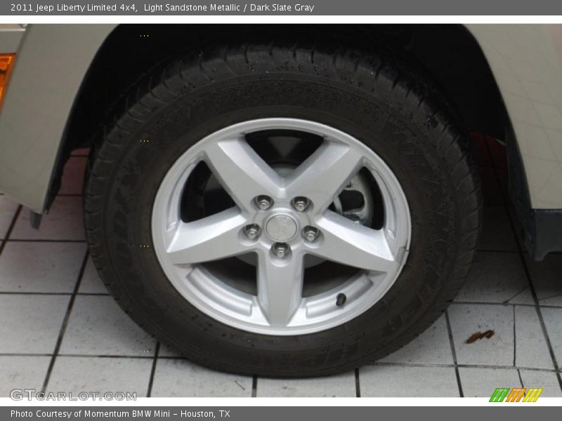 Light Sandstone Metallic / Dark Slate Gray 2011 Jeep Liberty Limited 4x4