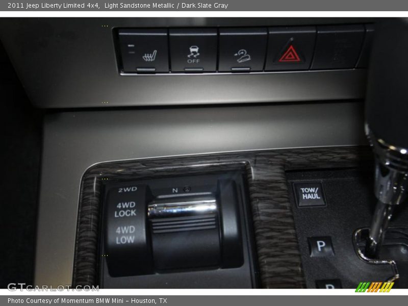 Controls of 2011 Liberty Limited 4x4