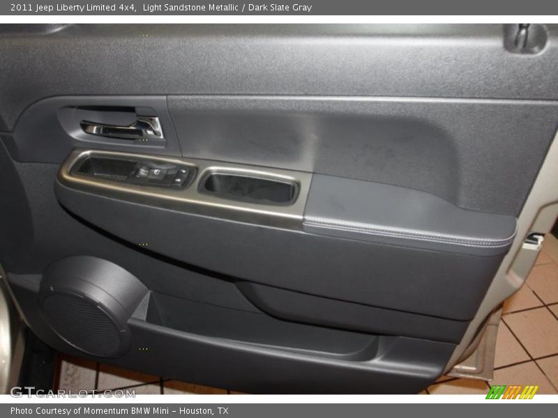 Light Sandstone Metallic / Dark Slate Gray 2011 Jeep Liberty Limited 4x4