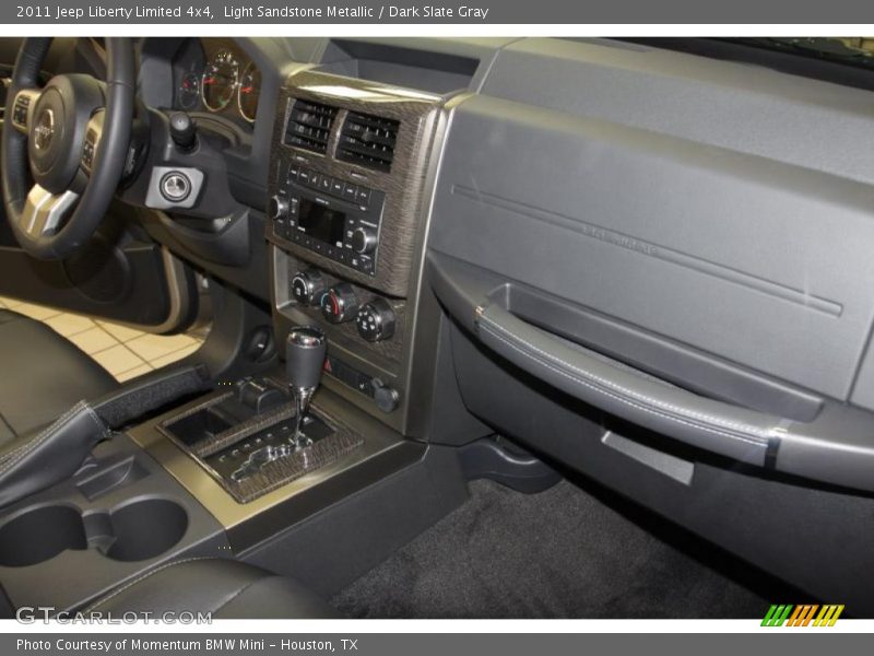 Light Sandstone Metallic / Dark Slate Gray 2011 Jeep Liberty Limited 4x4