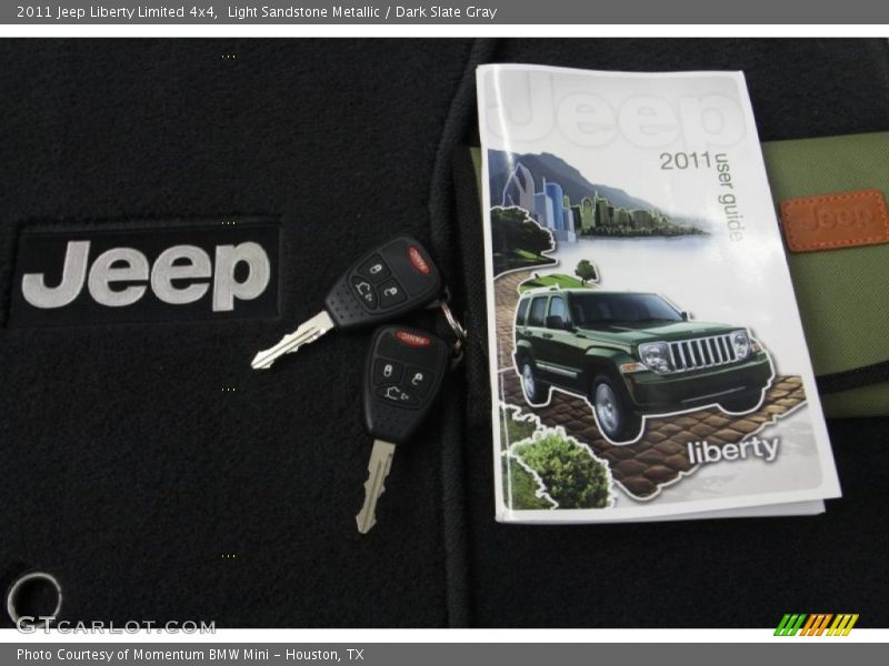 Light Sandstone Metallic / Dark Slate Gray 2011 Jeep Liberty Limited 4x4