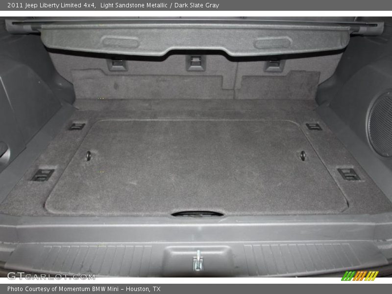Light Sandstone Metallic / Dark Slate Gray 2011 Jeep Liberty Limited 4x4