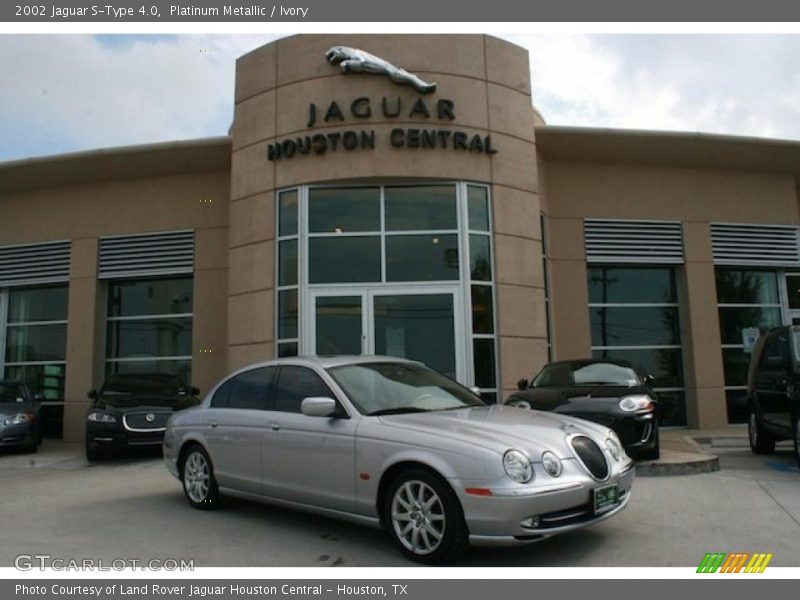 Platinum Metallic / Ivory 2002 Jaguar S-Type 4.0