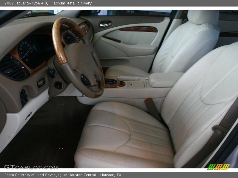 Platinum Metallic / Ivory 2002 Jaguar S-Type 4.0