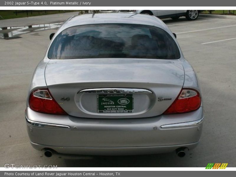 Platinum Metallic / Ivory 2002 Jaguar S-Type 4.0