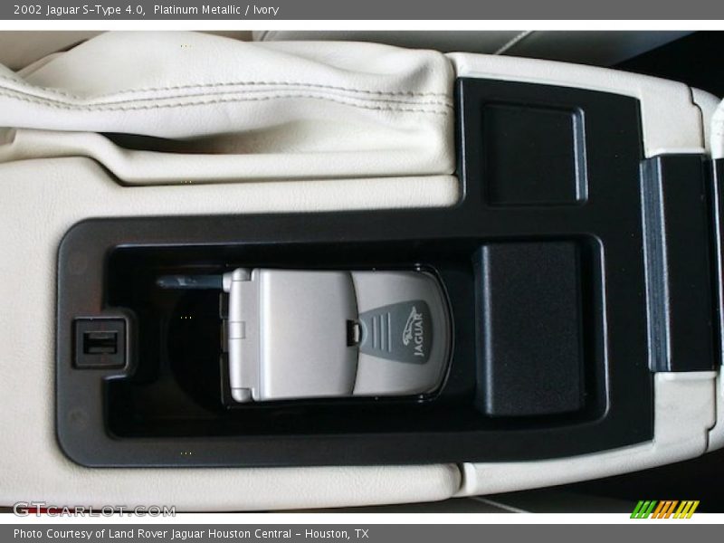 Platinum Metallic / Ivory 2002 Jaguar S-Type 4.0