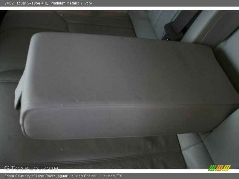 Platinum Metallic / Ivory 2002 Jaguar S-Type 4.0