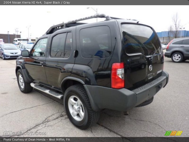 Super Black / Gray 2004 Nissan Xterra XE 4x4