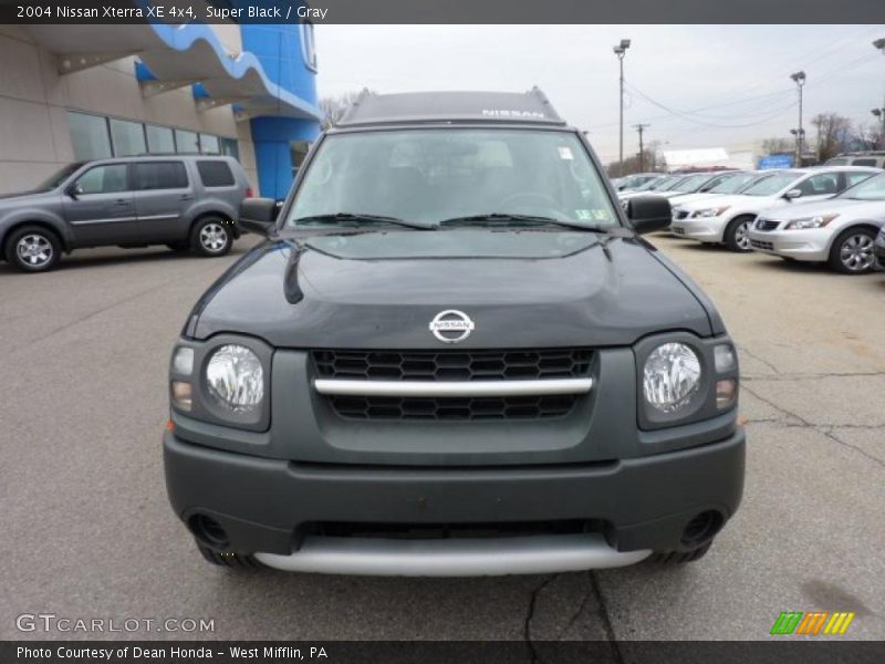 Super Black / Gray 2004 Nissan Xterra XE 4x4