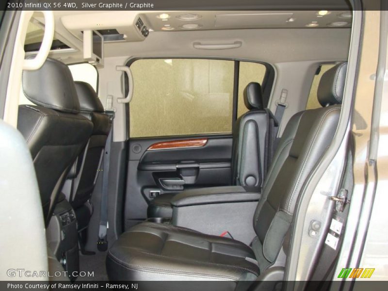  2010 QX 56 4WD Graphite Interior