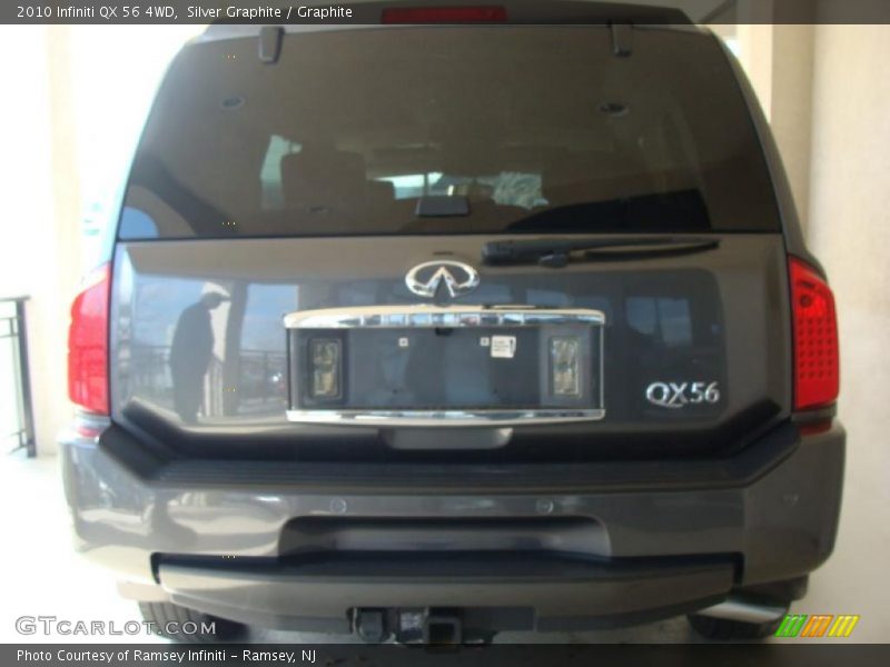 Silver Graphite / Graphite 2010 Infiniti QX 56 4WD