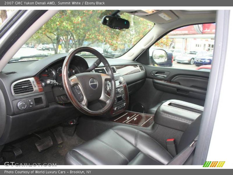 Summit White / Ebony Black 2007 GMC Yukon Denali AWD