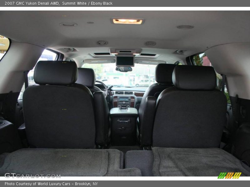 Summit White / Ebony Black 2007 GMC Yukon Denali AWD