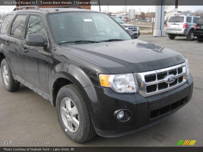 Tuxedo Black Metallic / Charcoal Black 2011 Ford Escape XLT