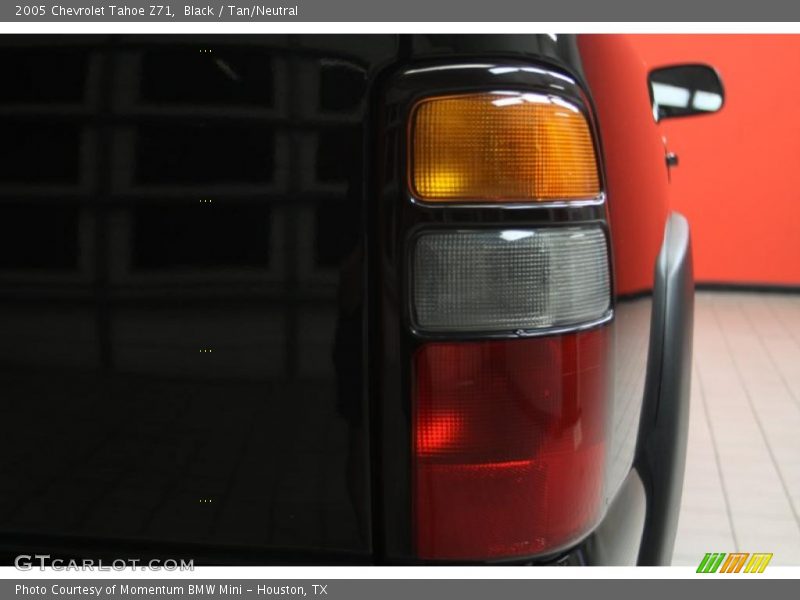 Black / Tan/Neutral 2005 Chevrolet Tahoe Z71