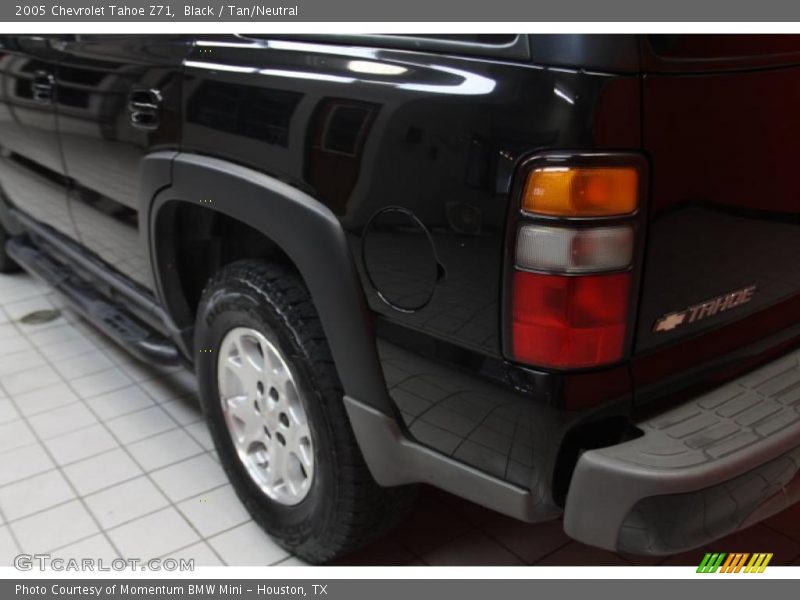 Black / Tan/Neutral 2005 Chevrolet Tahoe Z71