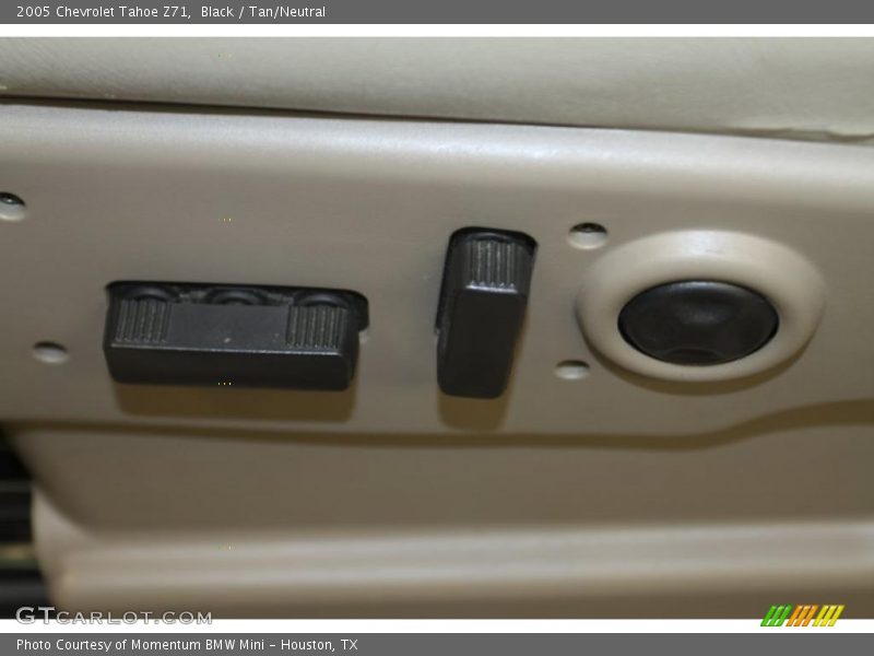 Black / Tan/Neutral 2005 Chevrolet Tahoe Z71