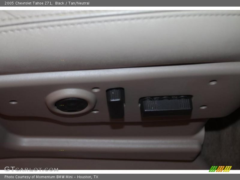 Black / Tan/Neutral 2005 Chevrolet Tahoe Z71