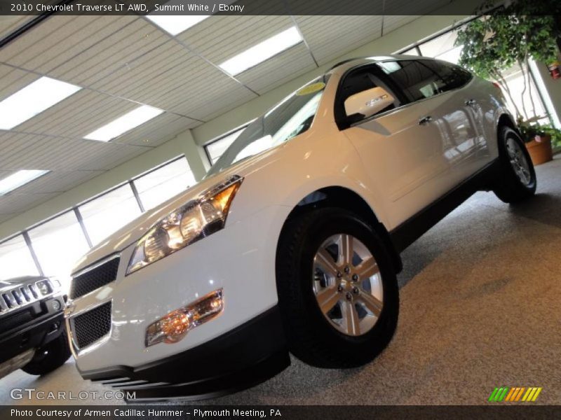 Summit White / Ebony 2010 Chevrolet Traverse LT AWD