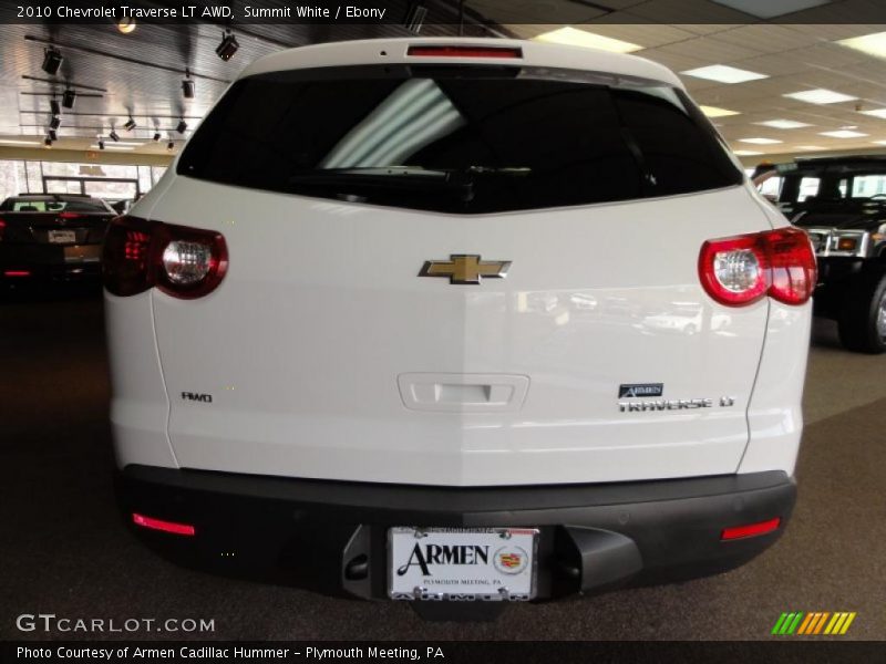Summit White / Ebony 2010 Chevrolet Traverse LT AWD