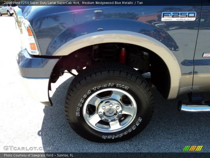 Medium Wedgewood Blue Metallic / Tan 2006 Ford F250 Super Duty Lariat SuperCab 4x4