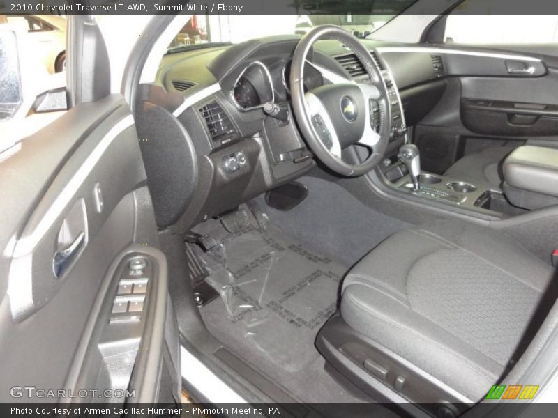 Summit White / Ebony 2010 Chevrolet Traverse LT AWD