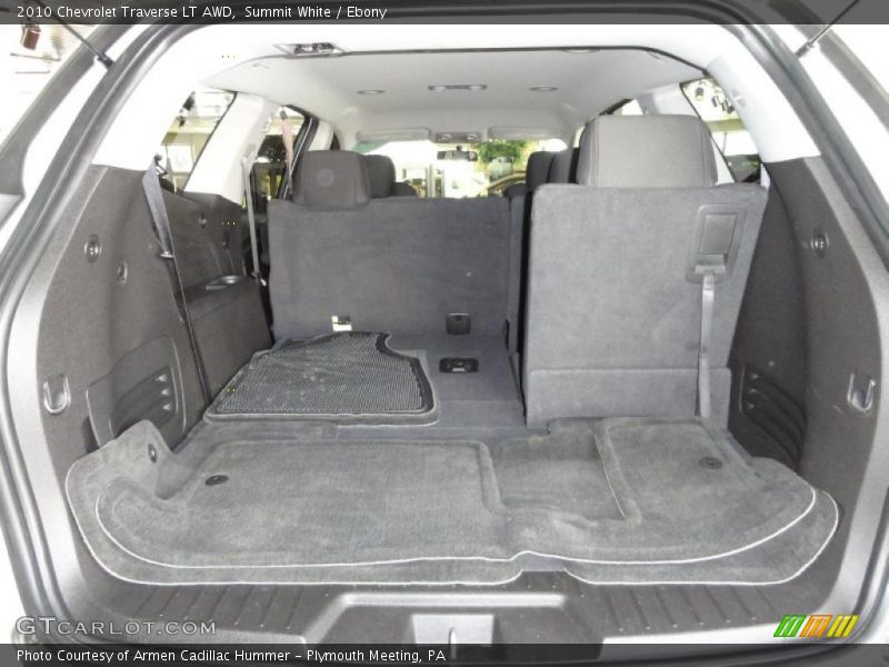 Summit White / Ebony 2010 Chevrolet Traverse LT AWD
