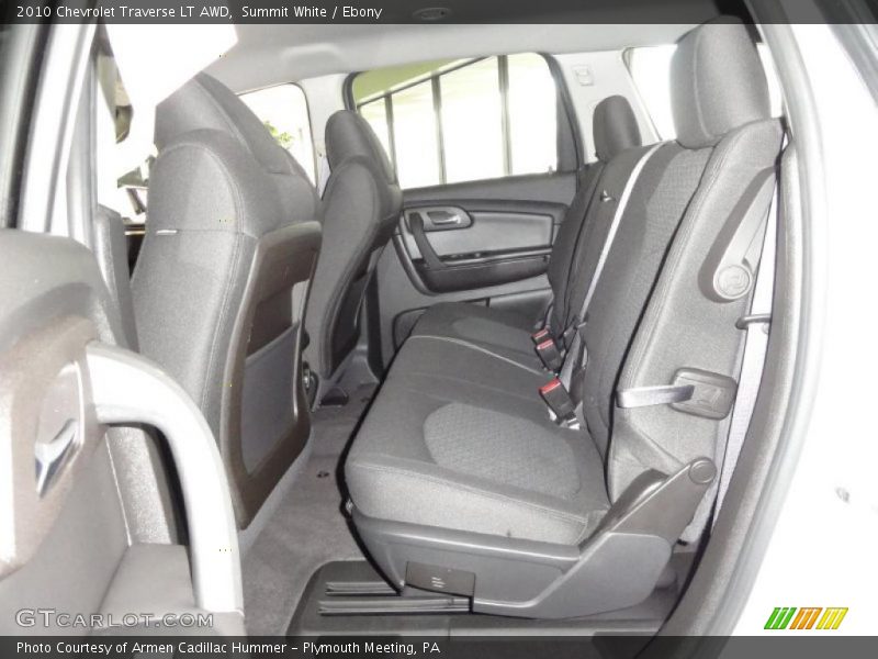Summit White / Ebony 2010 Chevrolet Traverse LT AWD