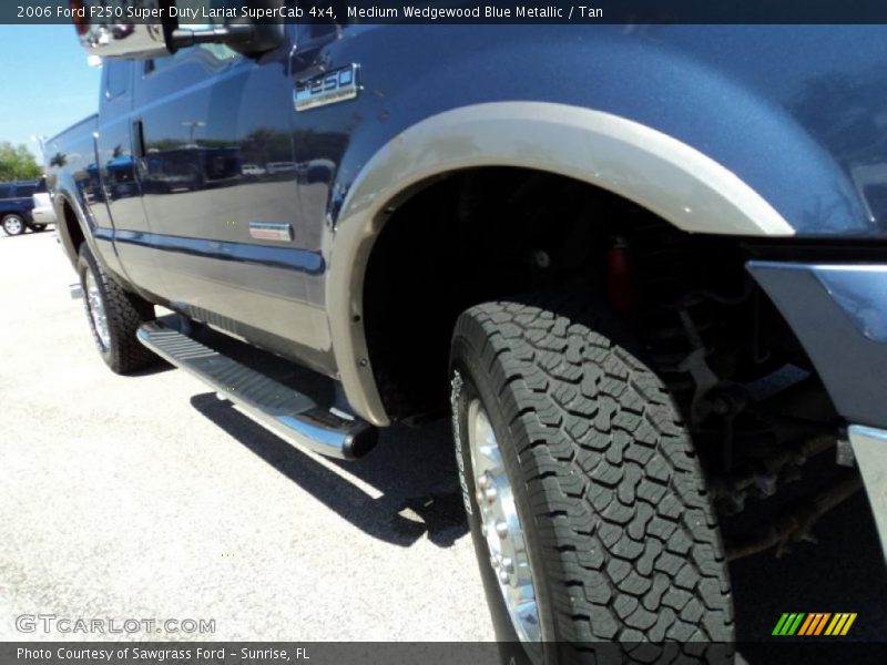 Medium Wedgewood Blue Metallic / Tan 2006 Ford F250 Super Duty Lariat SuperCab 4x4