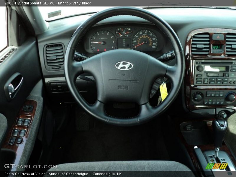 Bright Silver / Black 2005 Hyundai Sonata GLS V6