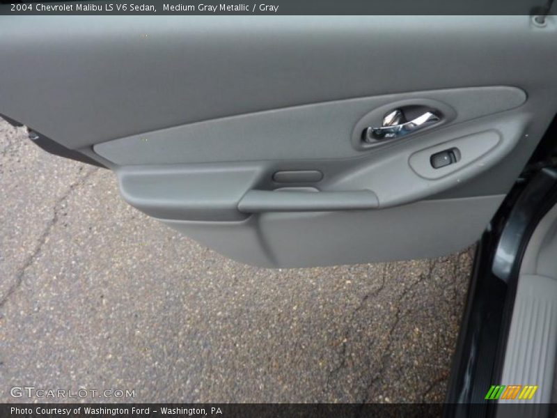 Medium Gray Metallic / Gray 2004 Chevrolet Malibu LS V6 Sedan