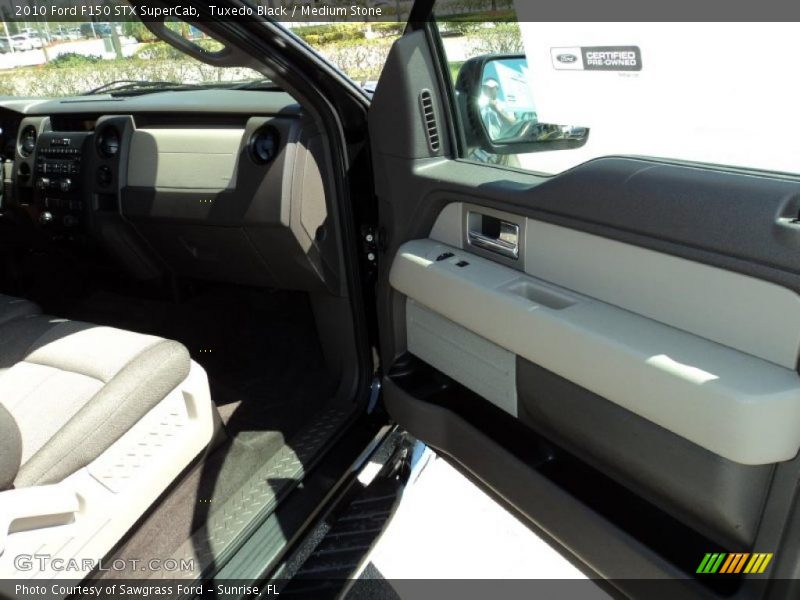 Tuxedo Black / Medium Stone 2010 Ford F150 STX SuperCab