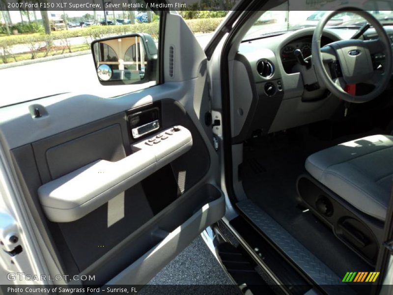 Silver Metallic / Medium Flint 2007 Ford F150 XLT SuperCrew