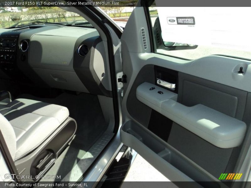 Silver Metallic / Medium Flint 2007 Ford F150 XLT SuperCrew