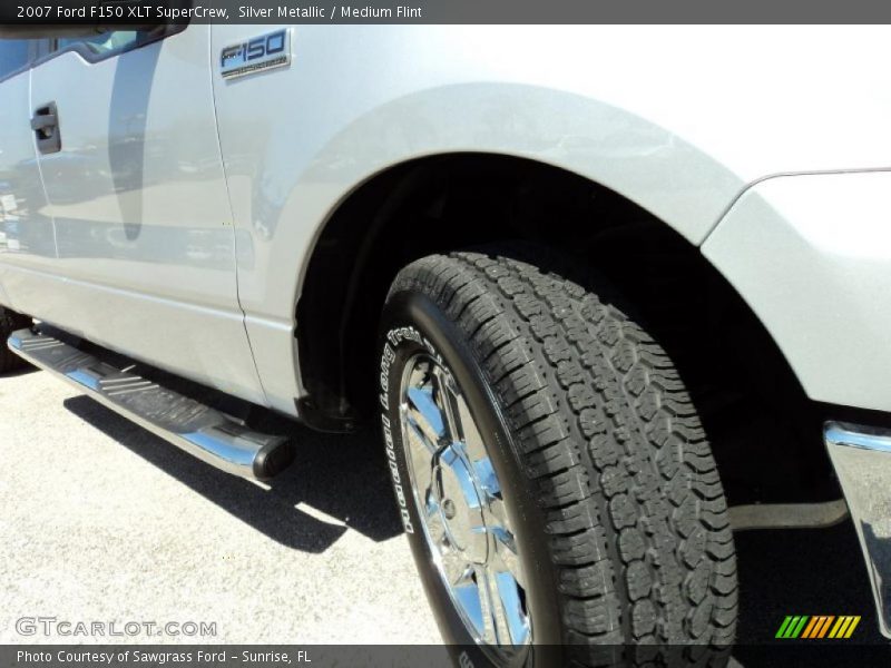 Silver Metallic / Medium Flint 2007 Ford F150 XLT SuperCrew