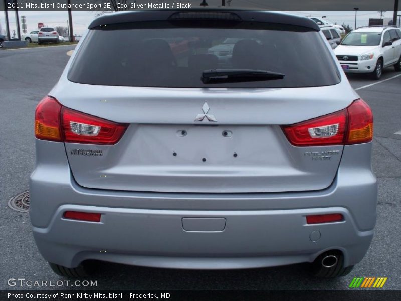 Cool Silver Metallic / Black 2011 Mitsubishi Outlander Sport SE