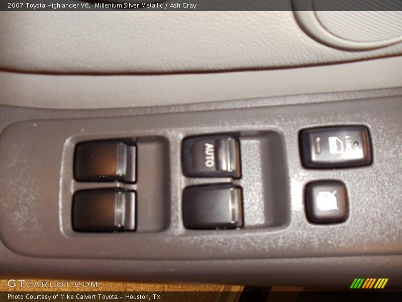 Millenium Silver Metallic / Ash Gray 2007 Toyota Highlander V6