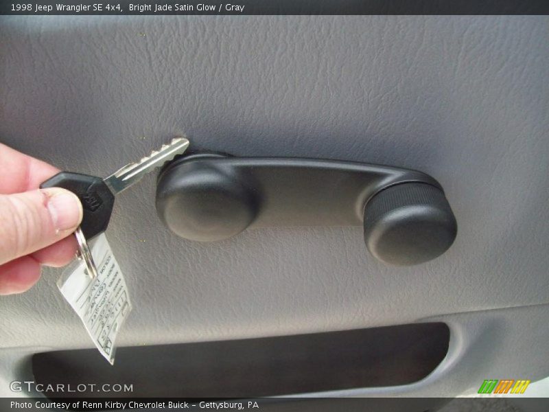 Bright Jade Satin Glow / Gray 1998 Jeep Wrangler SE 4x4