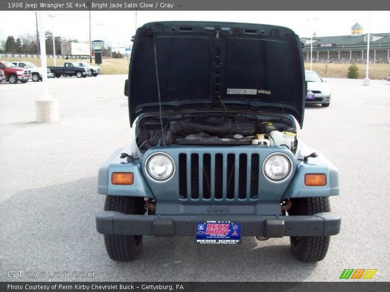 Bright Jade Satin Glow / Gray 1998 Jeep Wrangler SE 4x4