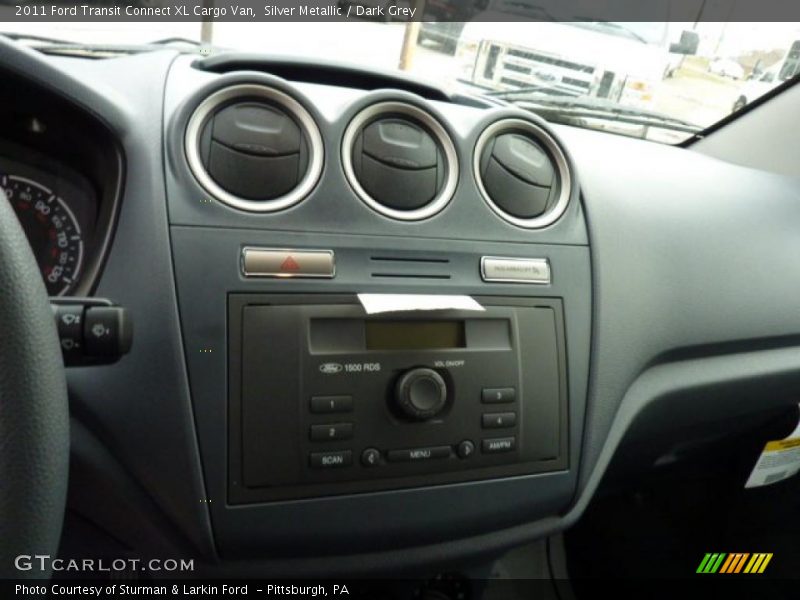 Controls of 2011 Transit Connect XL Cargo Van