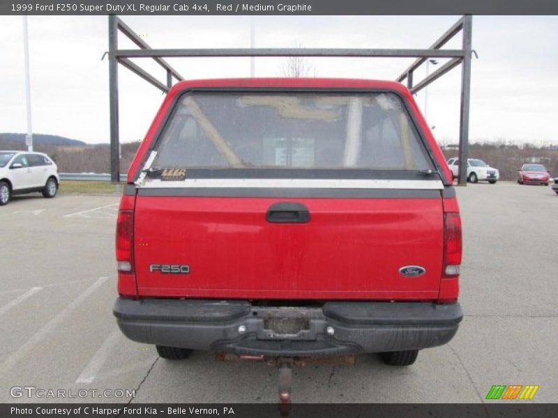 Red / Medium Graphite 1999 Ford F250 Super Duty XL Regular Cab 4x4