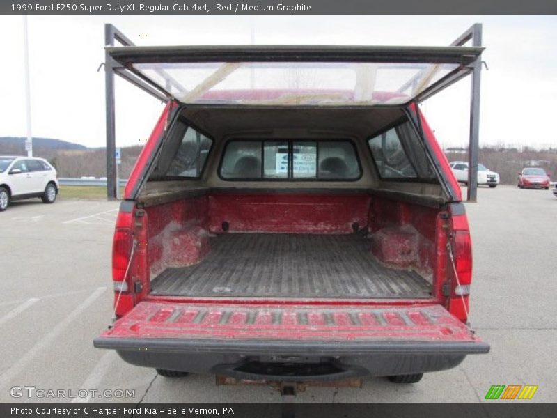 Red / Medium Graphite 1999 Ford F250 Super Duty XL Regular Cab 4x4