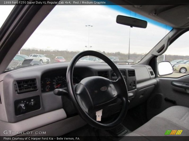 Red / Medium Graphite 1999 Ford F250 Super Duty XL Regular Cab 4x4